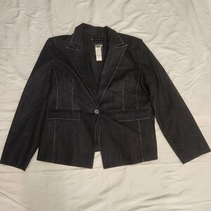 New York and company Single-Button Topstitch Blazer Size: XLARGEColor: NAVY